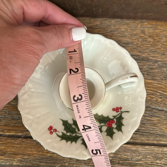 R. H. Macy's Christmas "All the Trimmings" Candle Holder Holly Gold Rim Japan - Picture 9 of 9